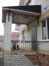 Кованное и  безопасное ограждение для веранд и балконов