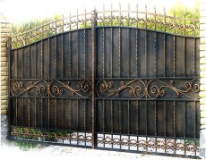 Ворота кованые решетчато-листовые