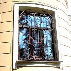 Кованая решетка для одного окна